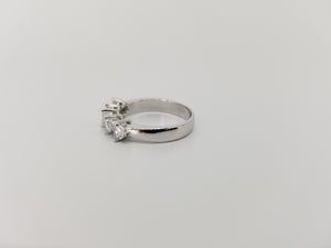 5 Cubic Zirconia in White Gold